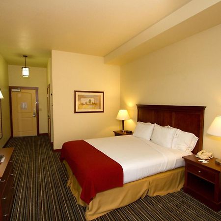 Holiday Inn Express Turlock By Ihg Exteriér fotografie